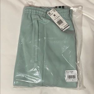 NWT IVY PARK 3-Stripes Jogger Pants in Green Tint